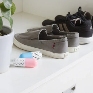 Comfy Family 1Pair Shoe Deodorant Cute Pill Shape Shoe Dryer Shoe Deodorizer Antimicrobial Carbon Closet Deodorant Drawer Moisture Absorber