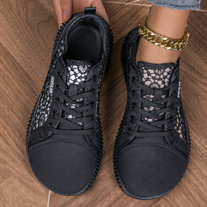 Overlane Bloomy Lite - Lace-Up Sneakers for Wide Feet