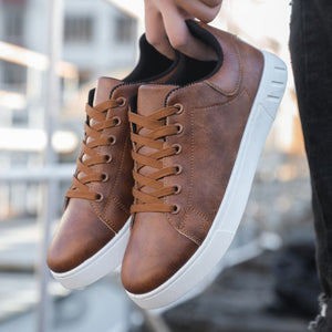 Overlane Overlane - Elegant Leather Sneakers for Men