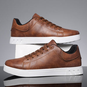 Overlane Overlane - Elegant Leather Sneakers for Men