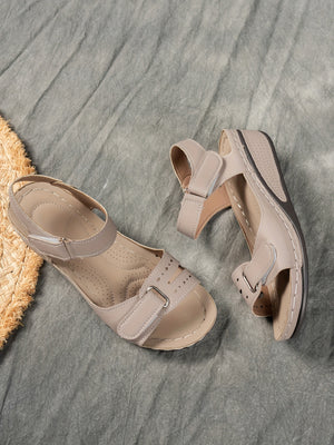 Overlane Women's sandals with comfortable arch support, high-quality PU material straps with adjustable buckles, thick soles for comfort, summer vacation style, beige/black/navy blue, suitable for beach wear | Durable synthetic upper