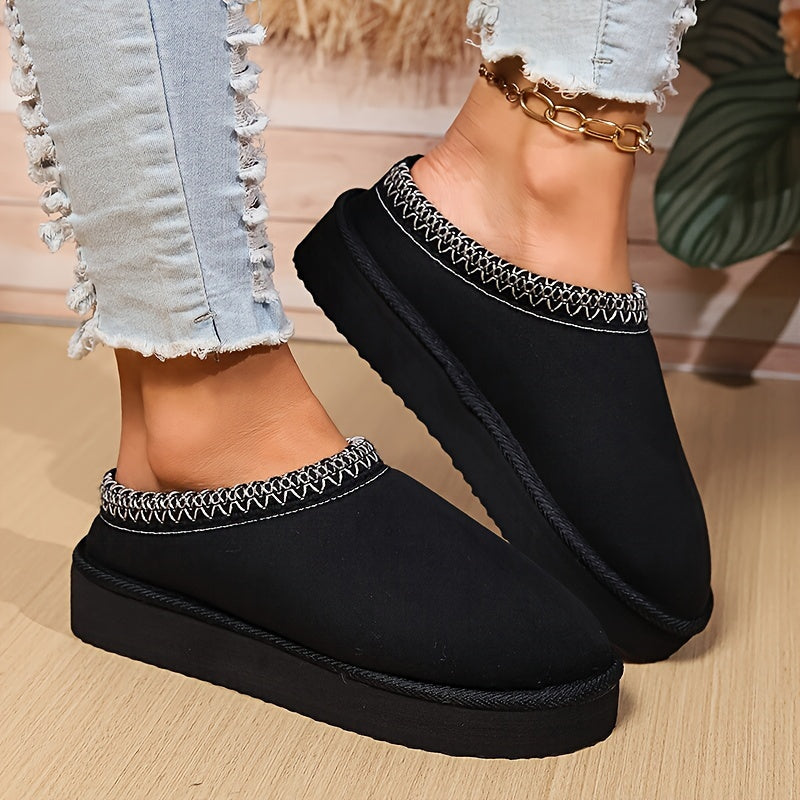 Comfy Family Helsinki - Luxurious Winter Slippers Black / UK 3