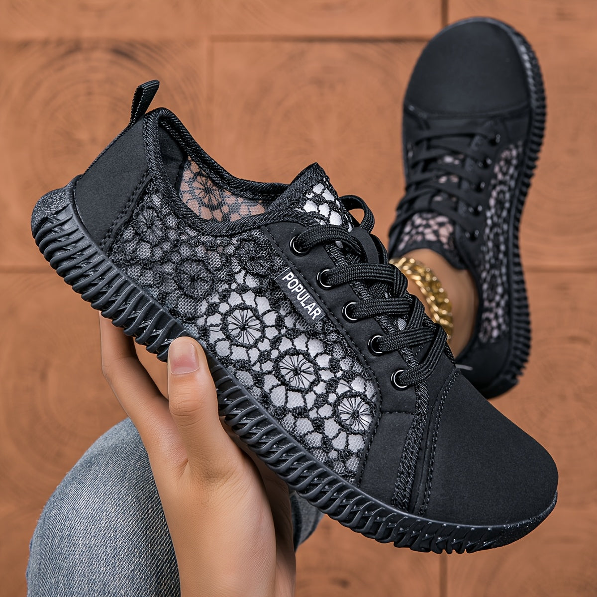 Overlane Bloomy Lite - Lace-Up Sneakers for Wide Feet