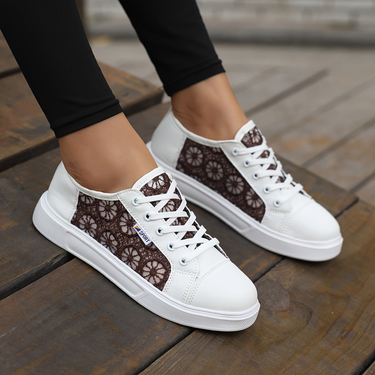 Overlane Bloomy Sport - Elegant &amp; Comfortable Lace Sneakers