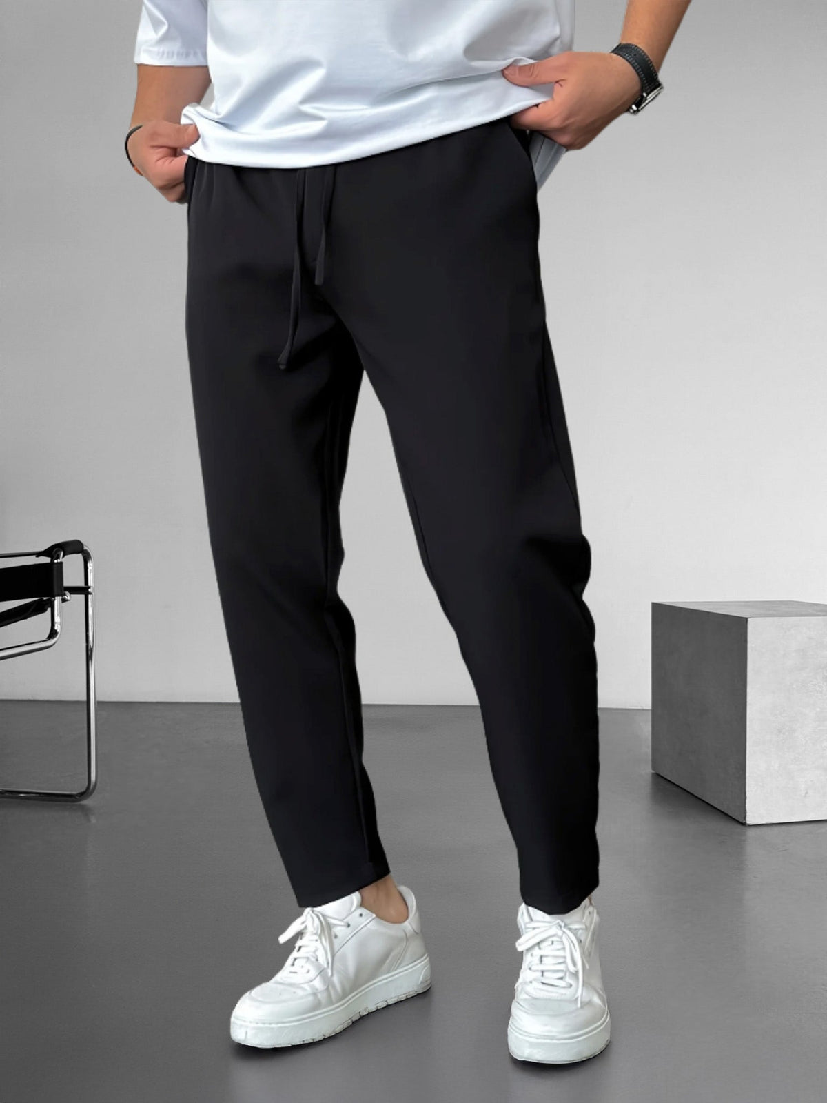 Overlane Essential Tapered Drawstring Trousers Black / XS
