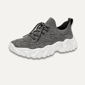 Overlane Mara - Healthy and Supportive Walking Shoes Gray & White / US Women 7 - US Men 5