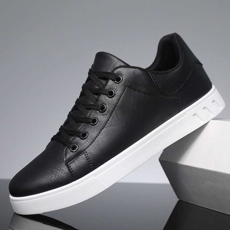 Overlane Overlane - Elegant Leather Sneakers for Men Jet Black / 6
